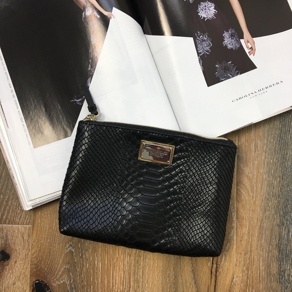 Victoria's Secret Handbags - ⬇️ VS Black Faux Alligator Makeup Bag